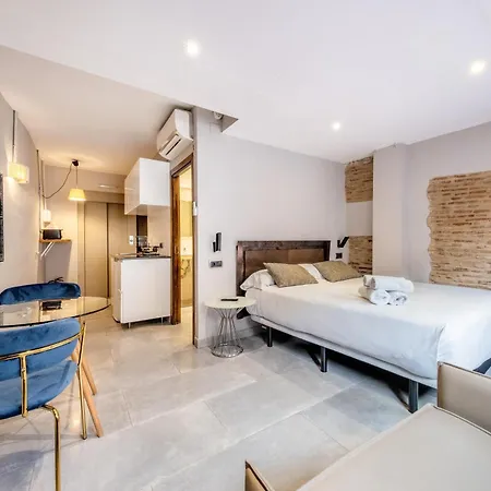 Апартаменты Ainb Picasso-corders