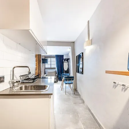 Ainb Picasso-corders Апартаменты *