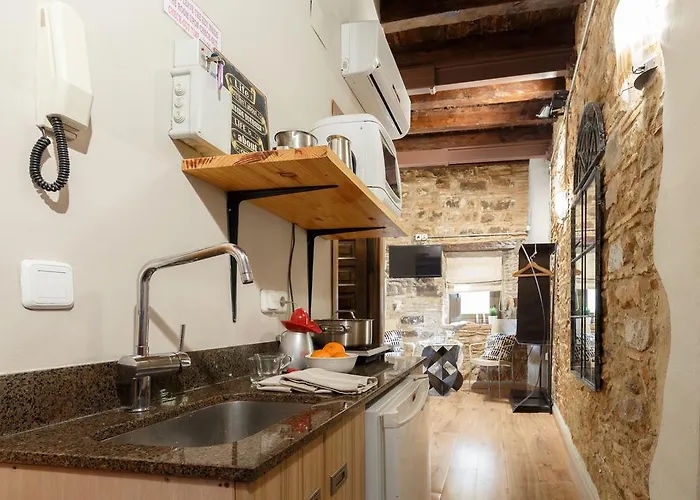 アパート Ainb Picasso-corders *